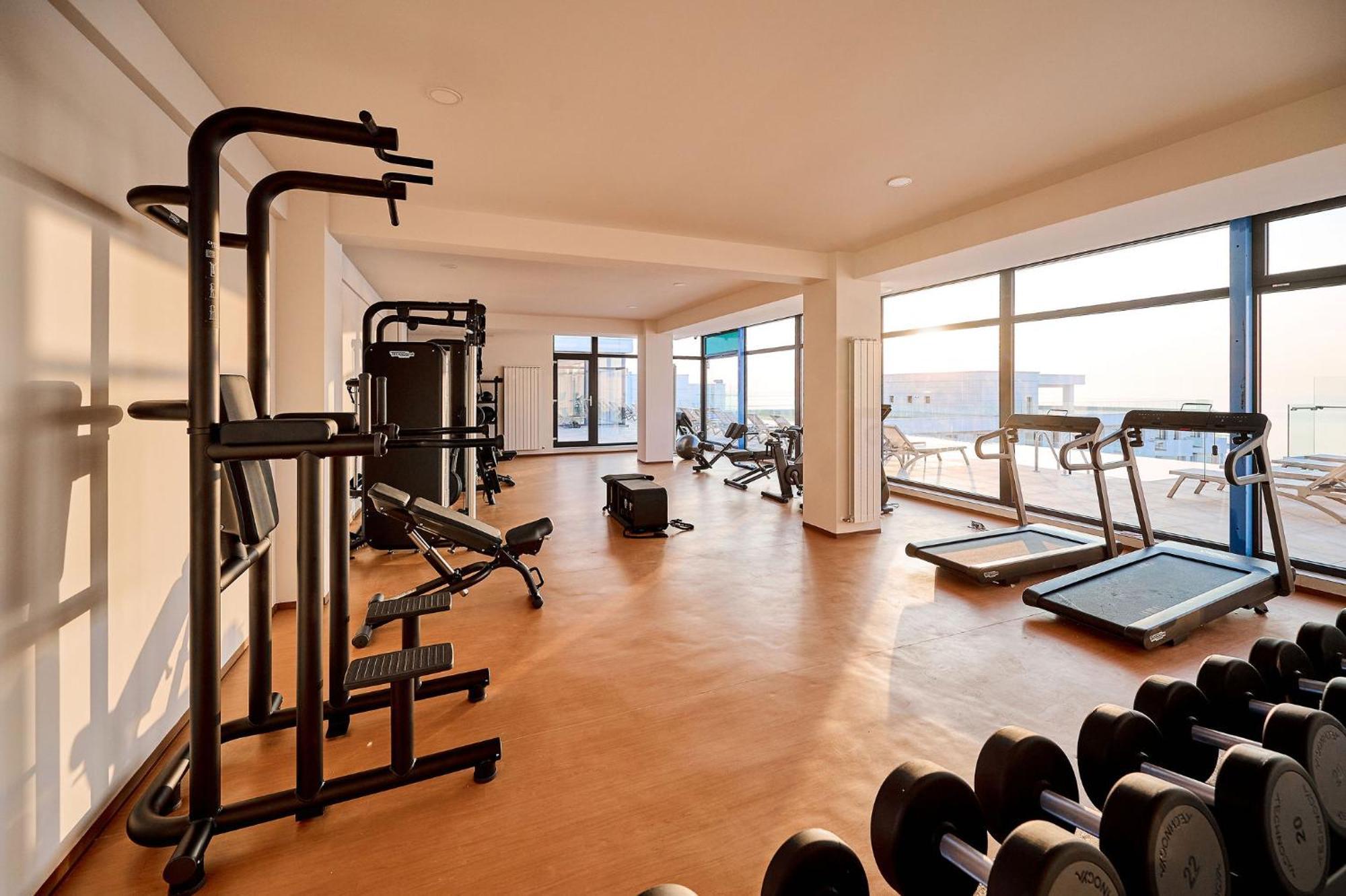 Alma Apartment In Infinity Beach Resort - Parking Mamaia Kültér fotó