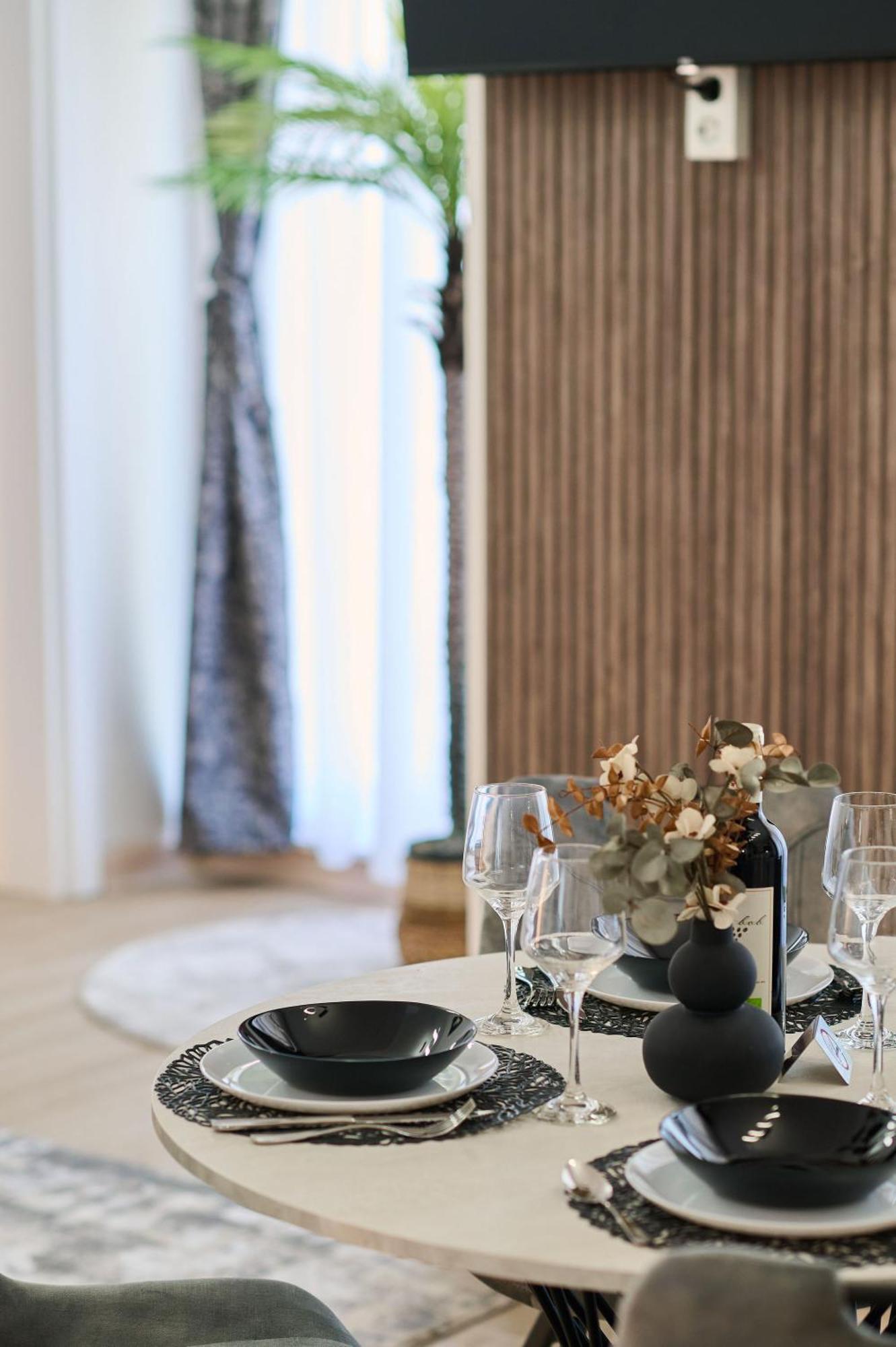 Alma Apartment In Infinity Beach Resort - Parking Mamaia Kültér fotó