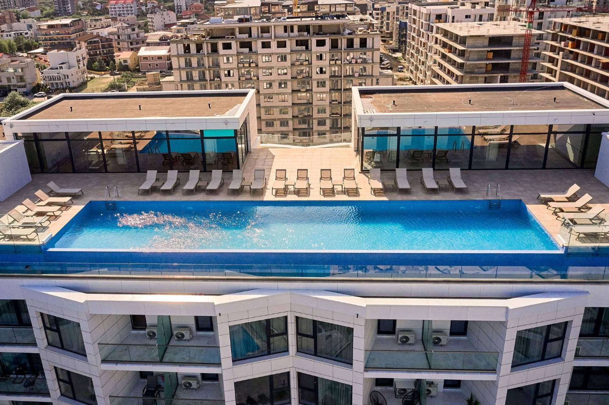 Alma Apartment In Infinity Beach Resort - Parking Mamaia Kültér fotó