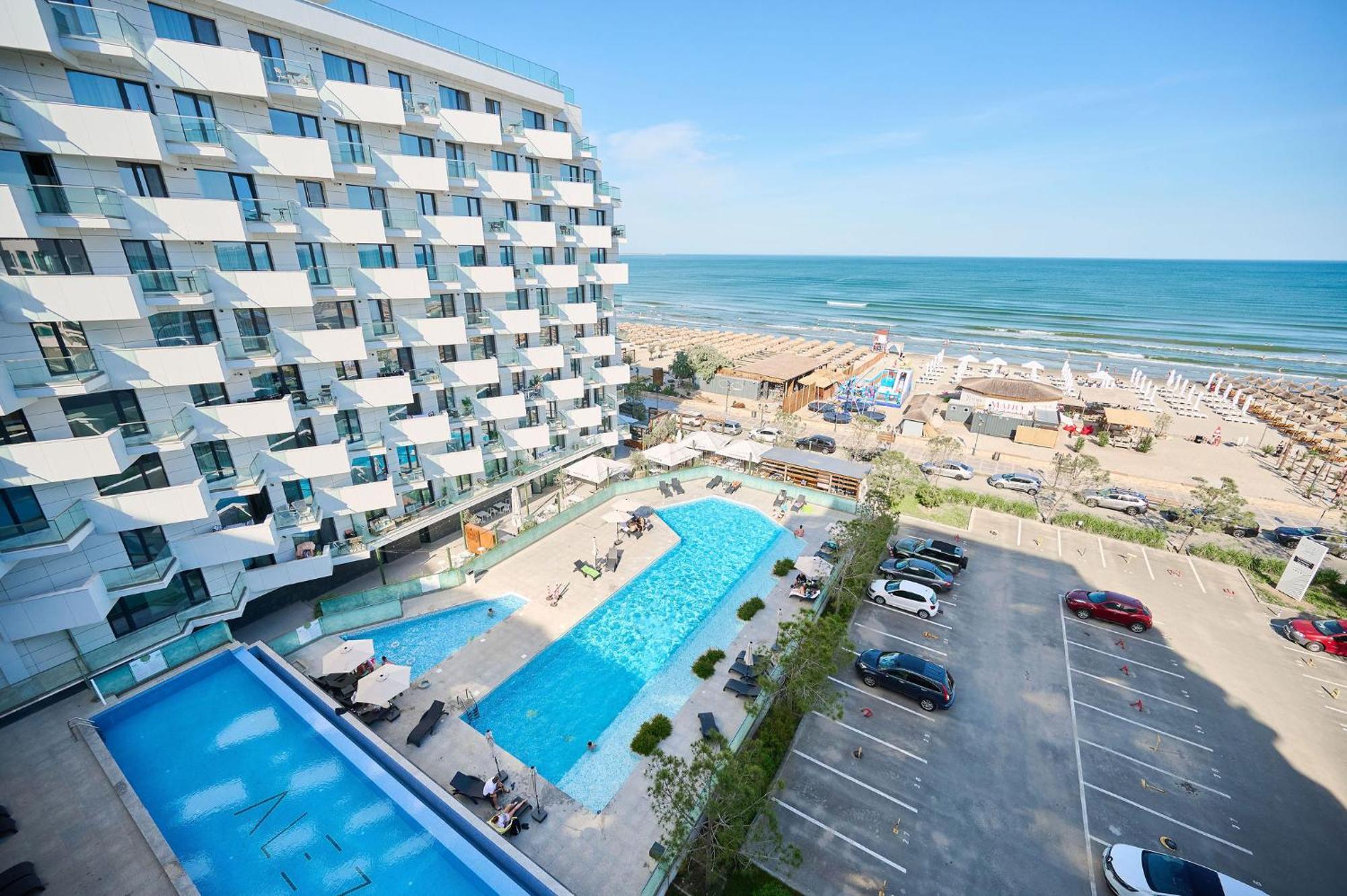 Alma Apartment In Infinity Beach Resort - Parking Mamaia Kültér fotó