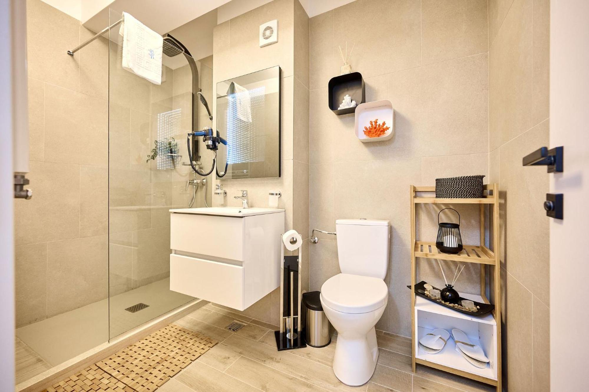 Alma Apartment In Infinity Beach Resort - Parking Mamaia Kültér fotó