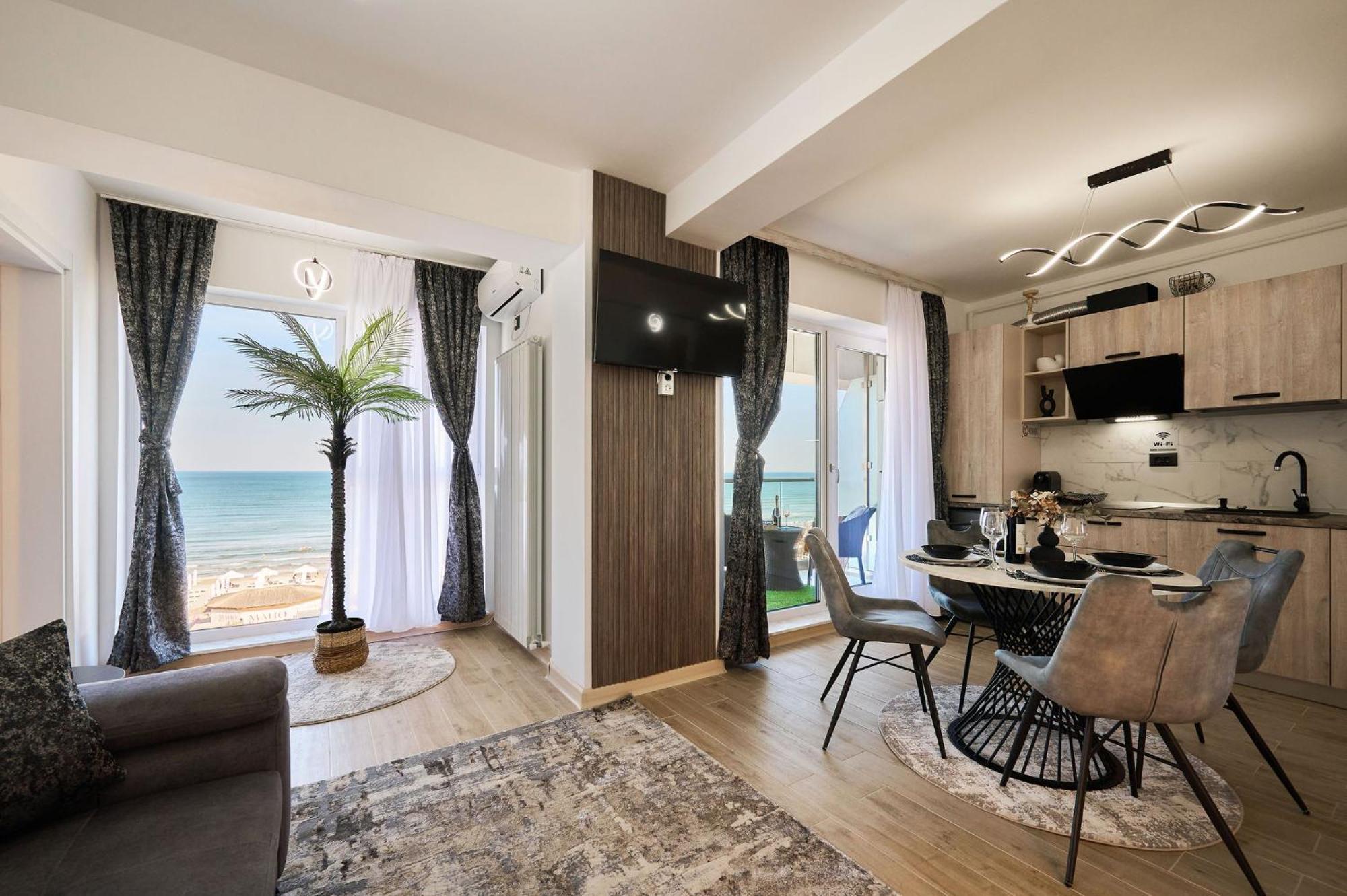 Alma Apartment In Infinity Beach Resort - Parking Mamaia Kültér fotó
